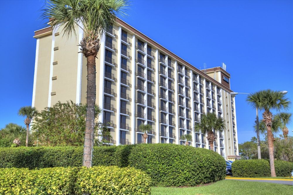 undefined Rosen Inn, closest to Universal 9