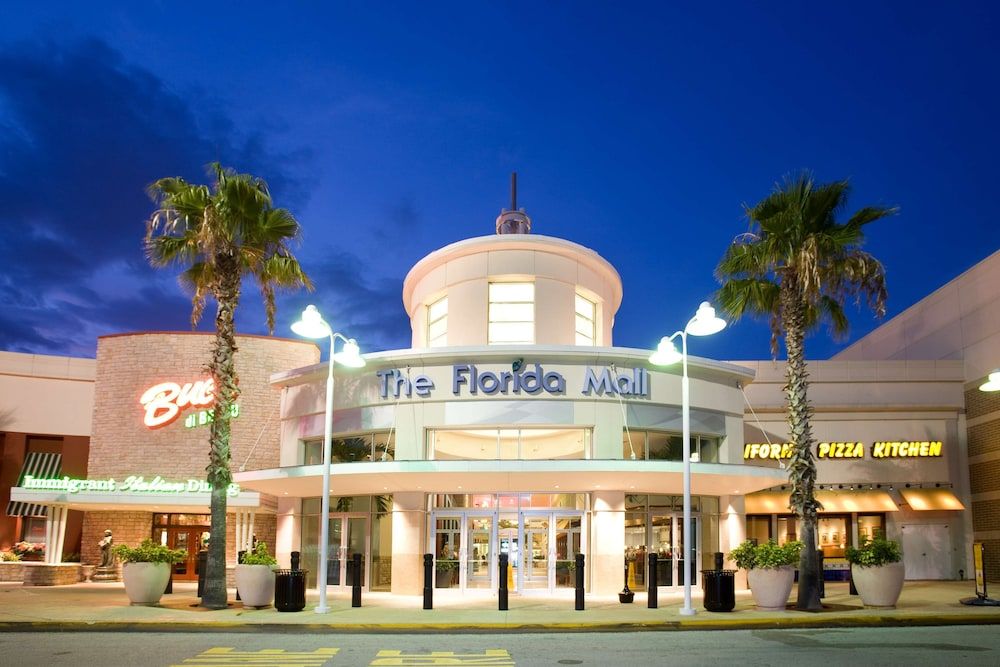 undefined Florida Hotel & Conference Center in the Florida Mall 5