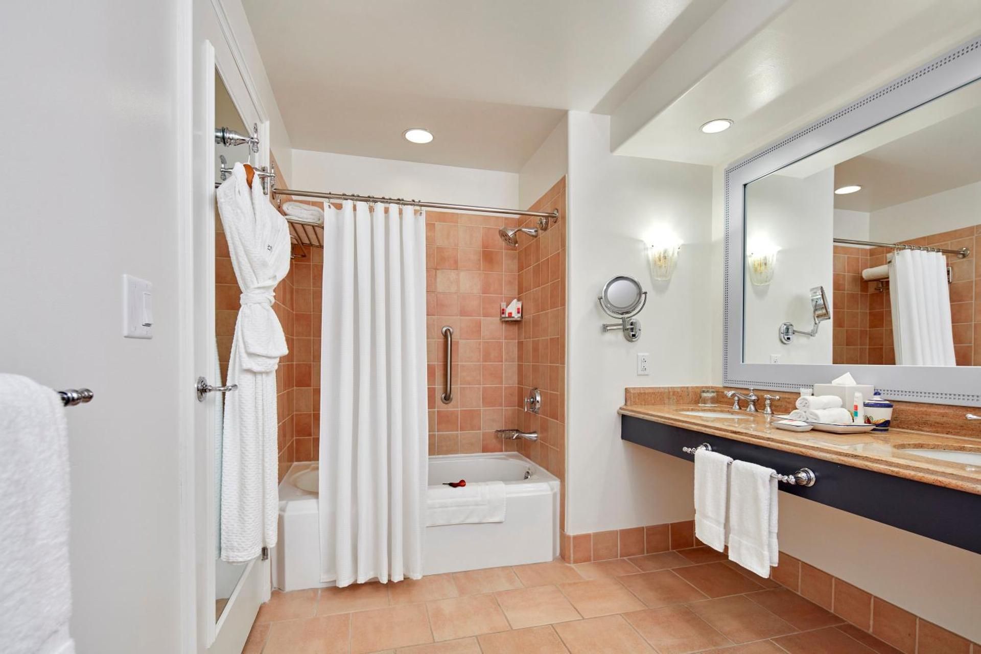 undefined Universal’s Loews Portofino Bay Hotel 9