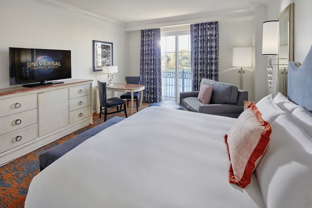 Universal’s Loews Portofino Bay Hotel Room, 1 King Bed, Non Smoking, Bay View (Universal Express Unlimited included)