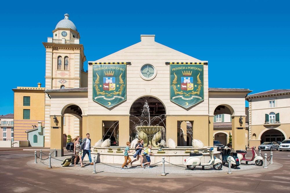 undefined Universal’s Loews Portofino Bay Hotel 2