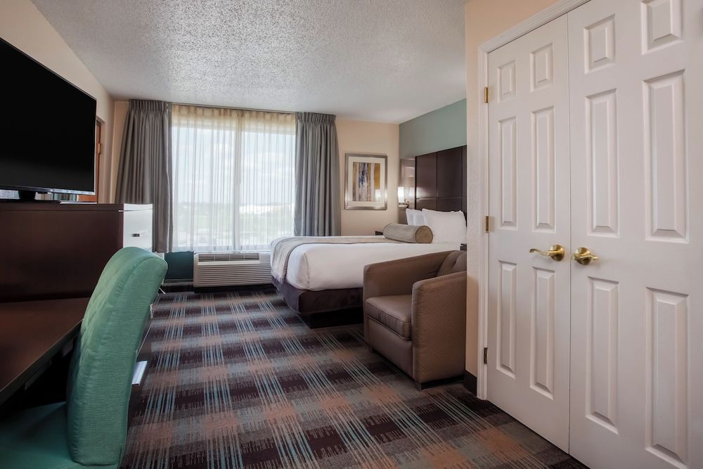 undefined Wingate by Wyndham - Orlando International Airport 3