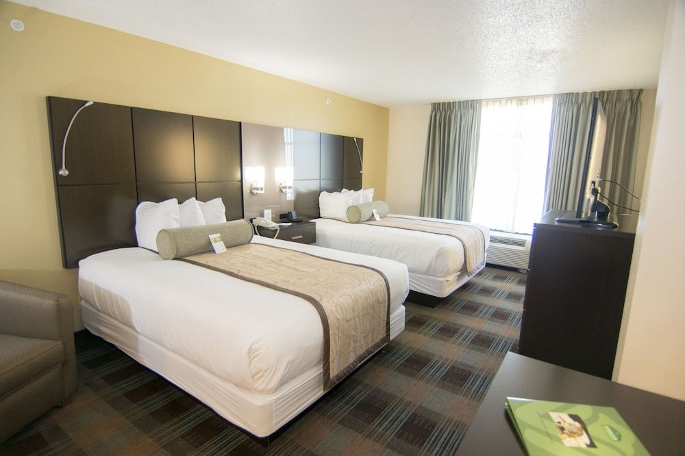 Wingate by Wyndham - Orlando International Airport Standard Room, 2 Queen Beds (Non-Smoking)