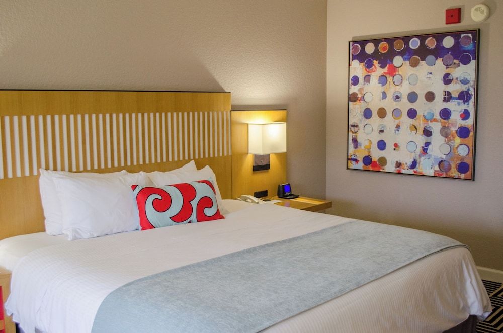 Wyndham Orlando Resort International Drive Deluxe Room, 1 King Bed, Non Smoking