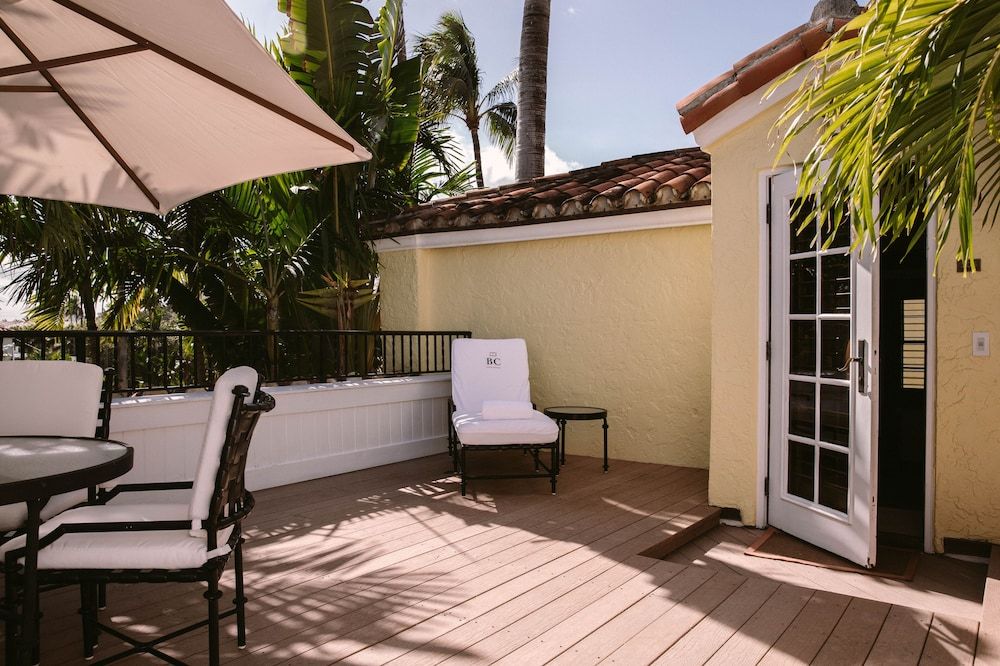 The Brazilian Court Hotel Wisteria One Bedroom Suite with Patio or Terrace 5