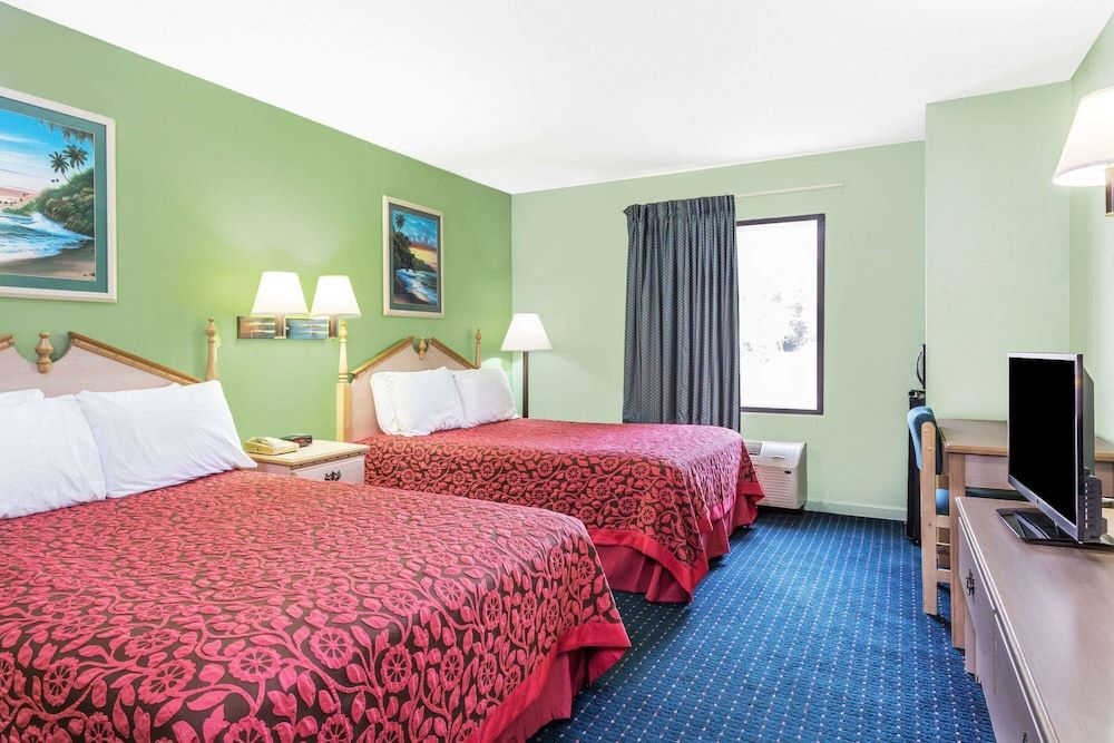 Room, 1 Queen Bed, Accessible, Non Smoking (Mobility Accessible)