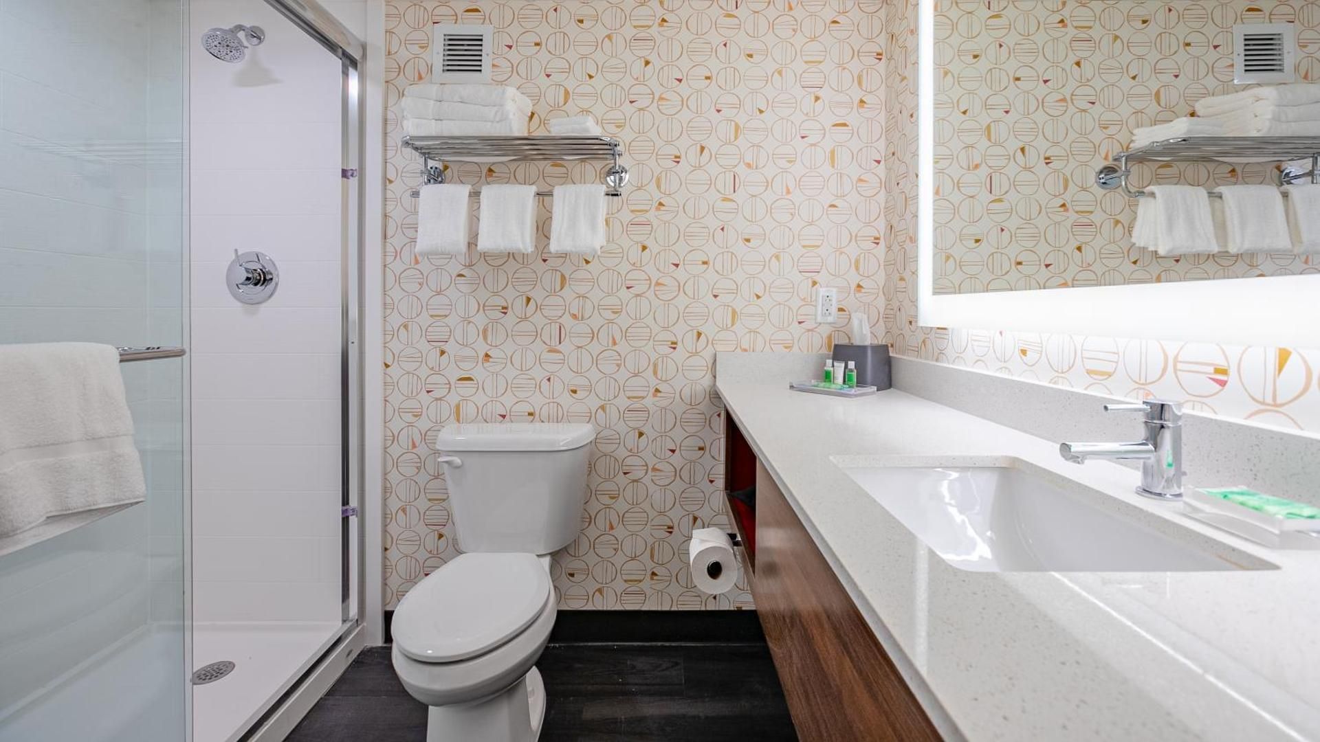 Standard Corner King Room