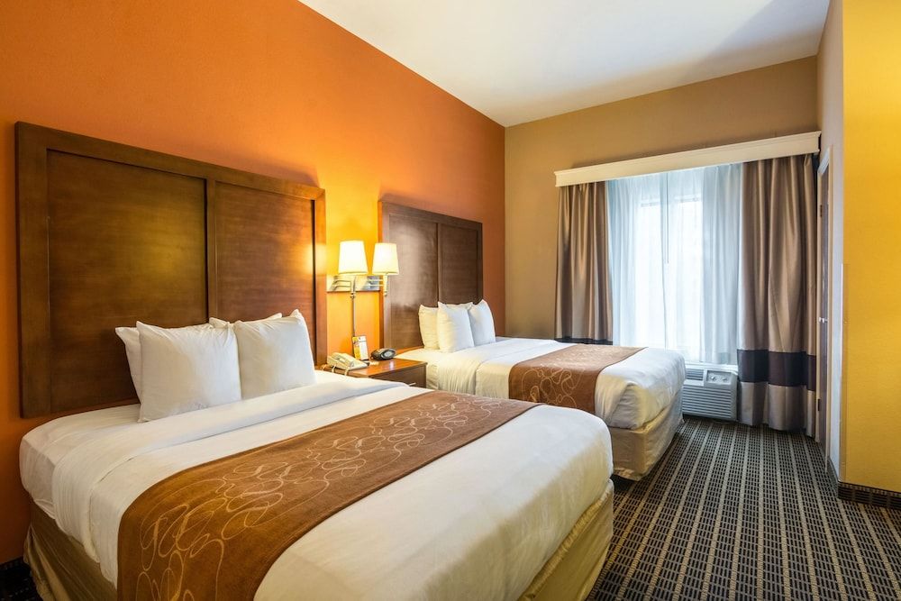 Suite, 2 Queen Beds, Accessible, Ground Floor
