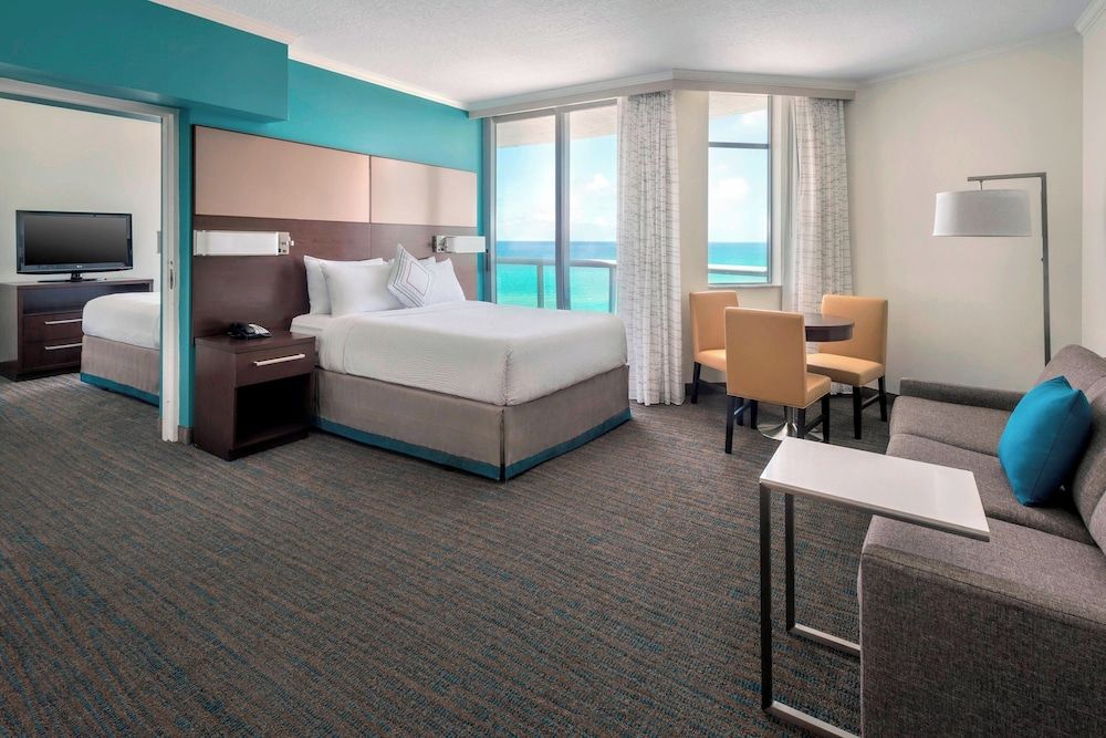 Suite, 1 Bedroom, Ocean View (Mobility/Hearing Accessible, Tub)