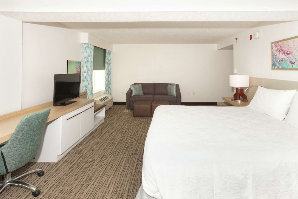 Junior Suite, 1 King Bed with Sofa Bed