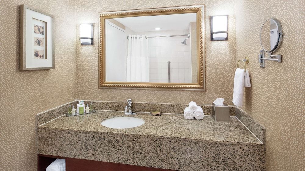 Deluxe Suite, 1 King Bed, Non Smoking