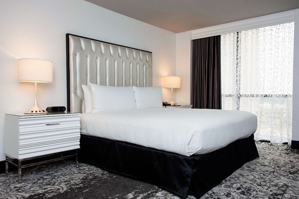 Junior Suite, 1 King Bed