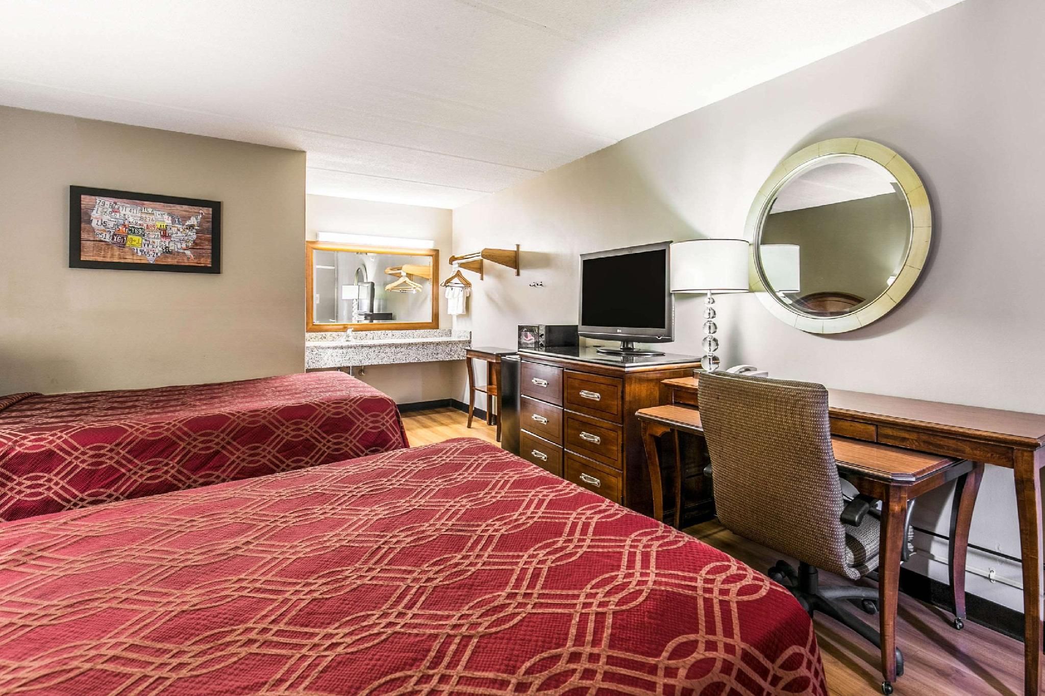 2 Double Beds, Smoking