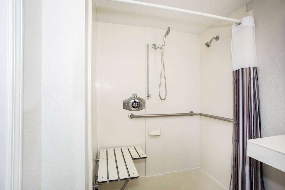 Room, 2 Double Beds, Accessible, Non Smoking (Roll-In Shower)