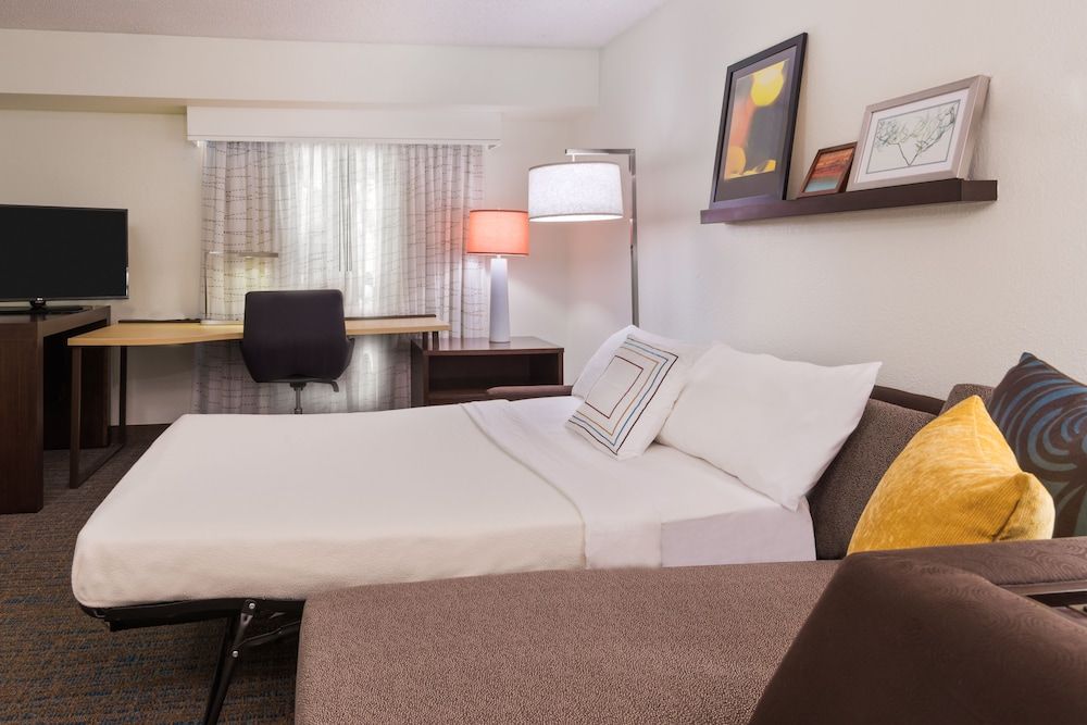 Studio, 1 King Bed with Sofa bed, Non Smoking (Hearing Accessible)