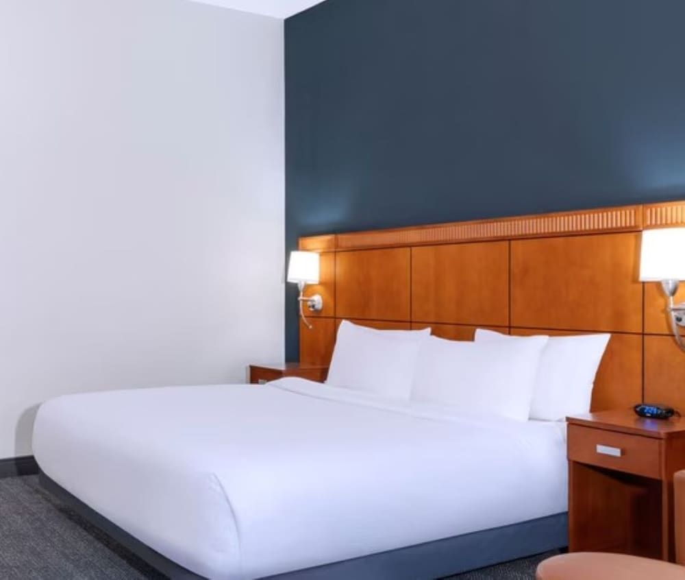 Room, 1 King Bed with Sofa bed, Balcony