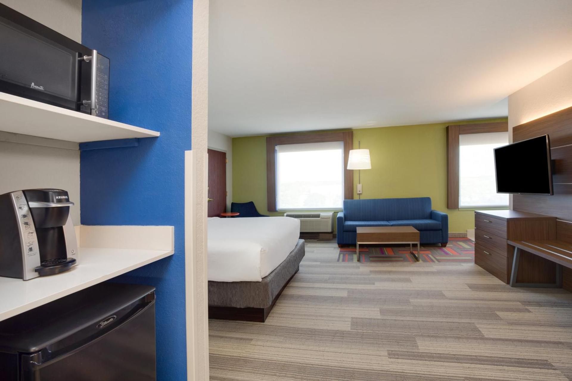 1 King Suite
