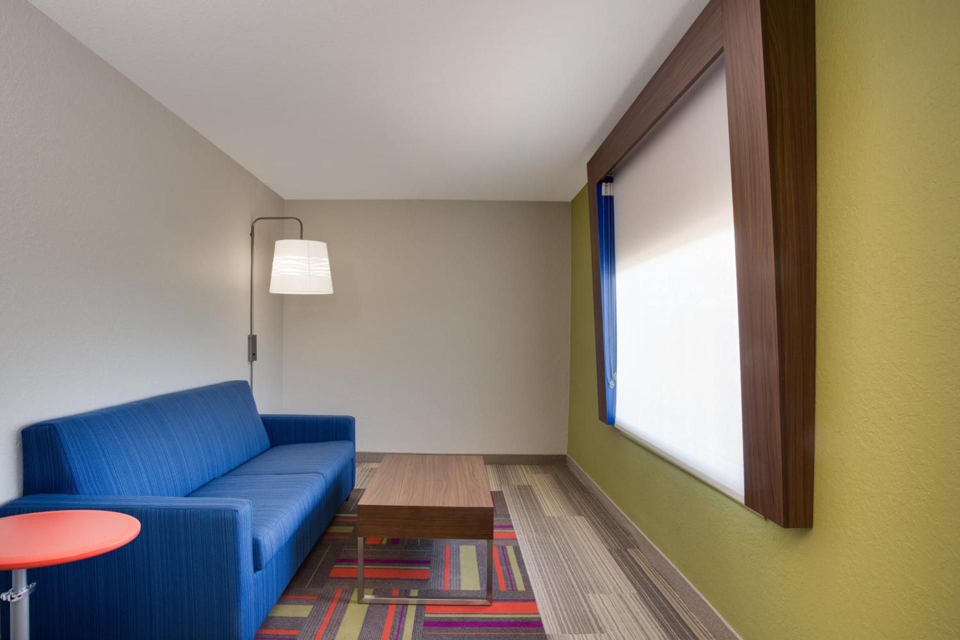 1 King Suite