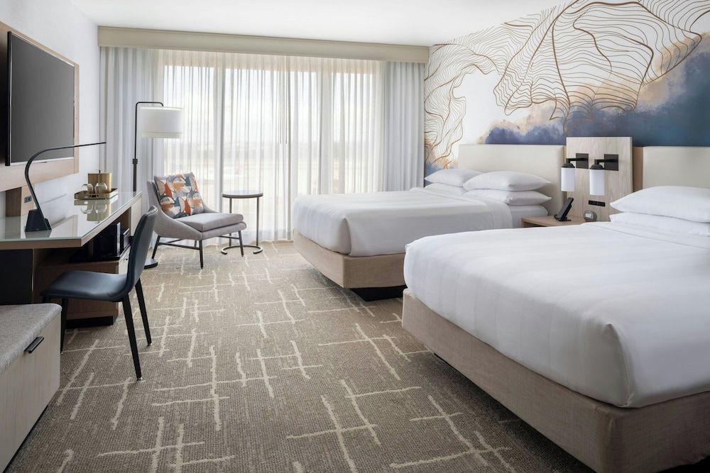 Room, 2 Queen Beds, Larger