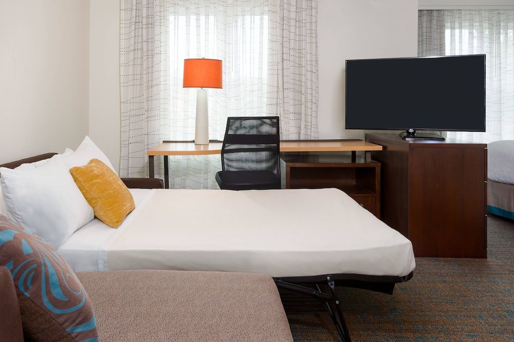 Suite, 1 Bedroom (Mobility/Hearing Accessible, Tub)