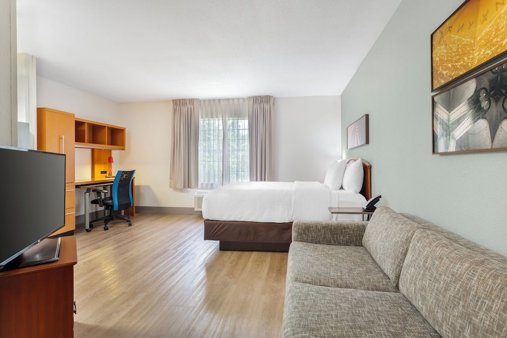 Standard Room, 1 Queen Bed, Non Smoking