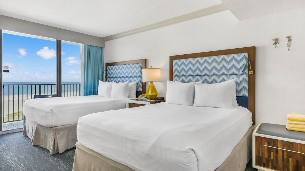 Bilmar Beach Resort Studio, 2 Queen Beds, Kitchenette, Beach View (Gulf Front)