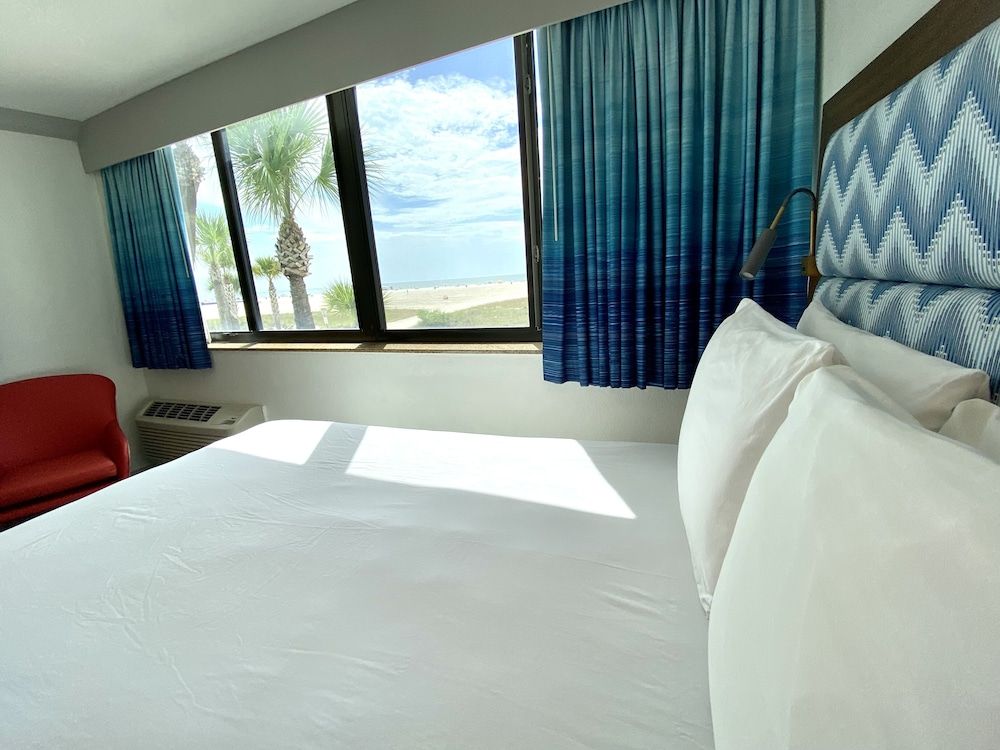 Bilmar Beach Resort Traditional Room, 2 Queen Beds, Refrigerator & Microwave, Beach View (Gulf Front) 10