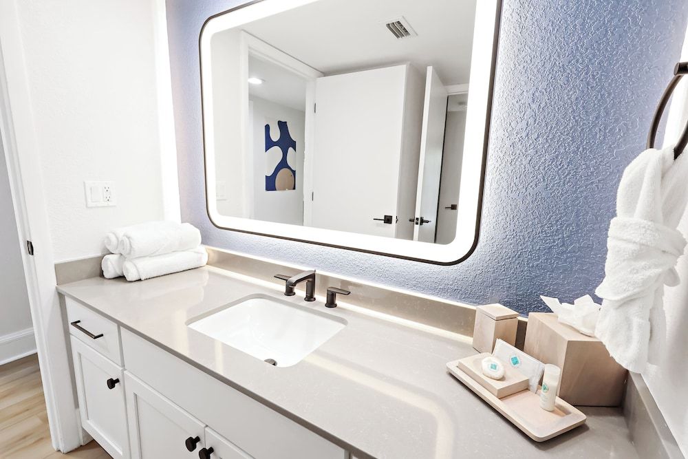 Saddlebrook Resort Two Bedroom Suite Pool View 1 King 1 Queen Bed 5