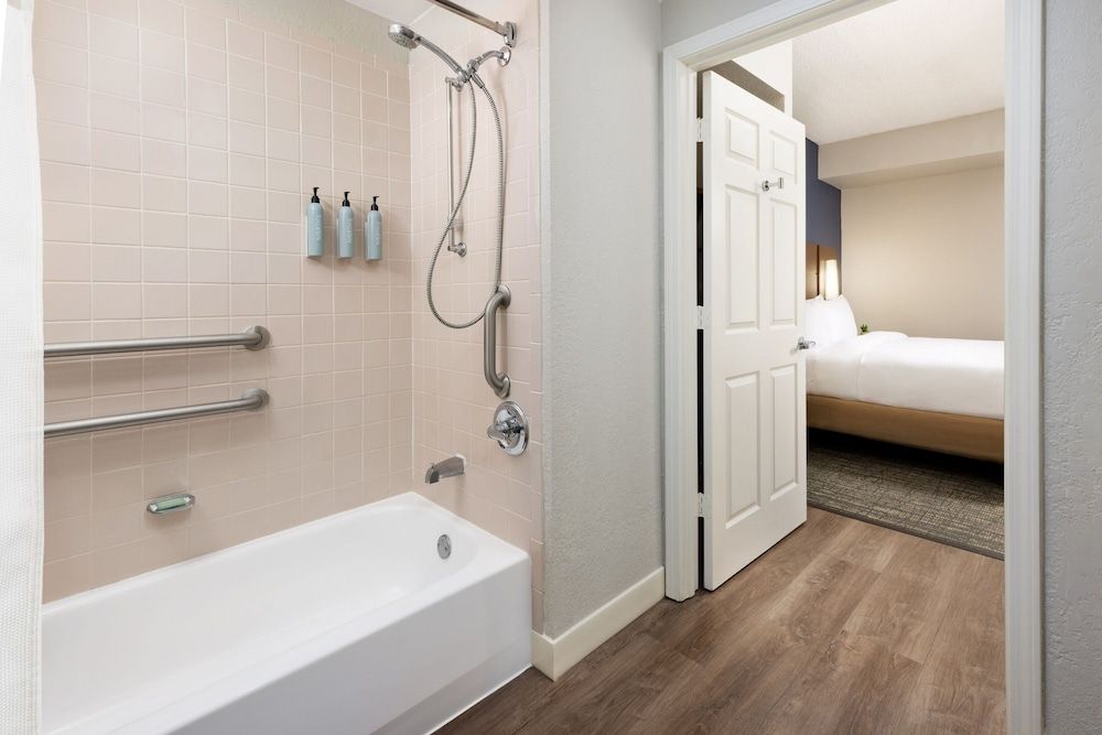 Suite, 2 Bedrooms, Non Smoking (Hearing Accessible)