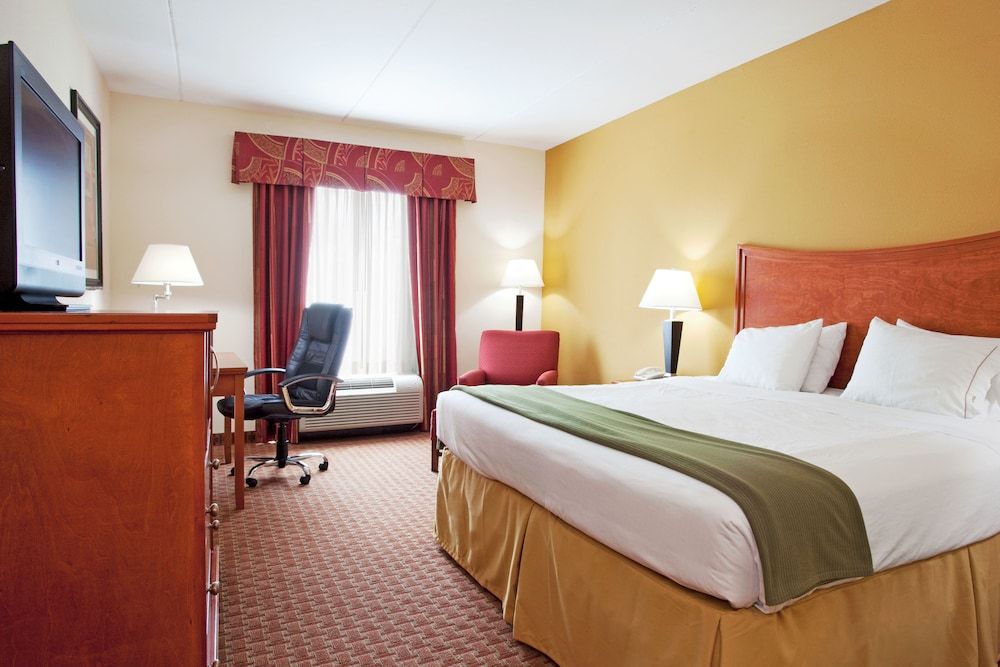 Standard Room, 1 King Bed
