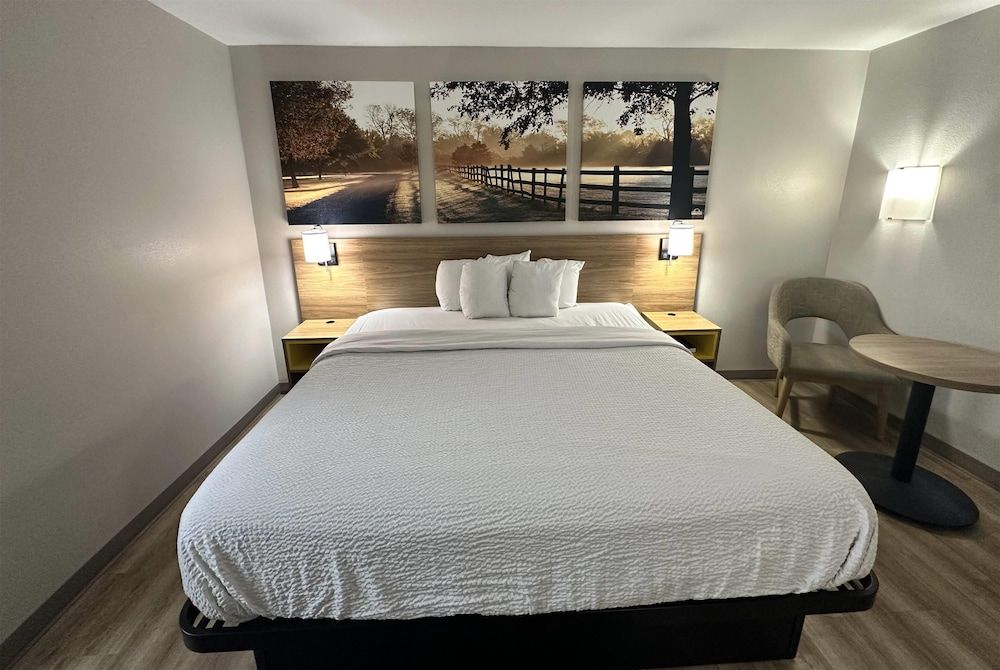 Room, 1 King Bed, Non Smoking