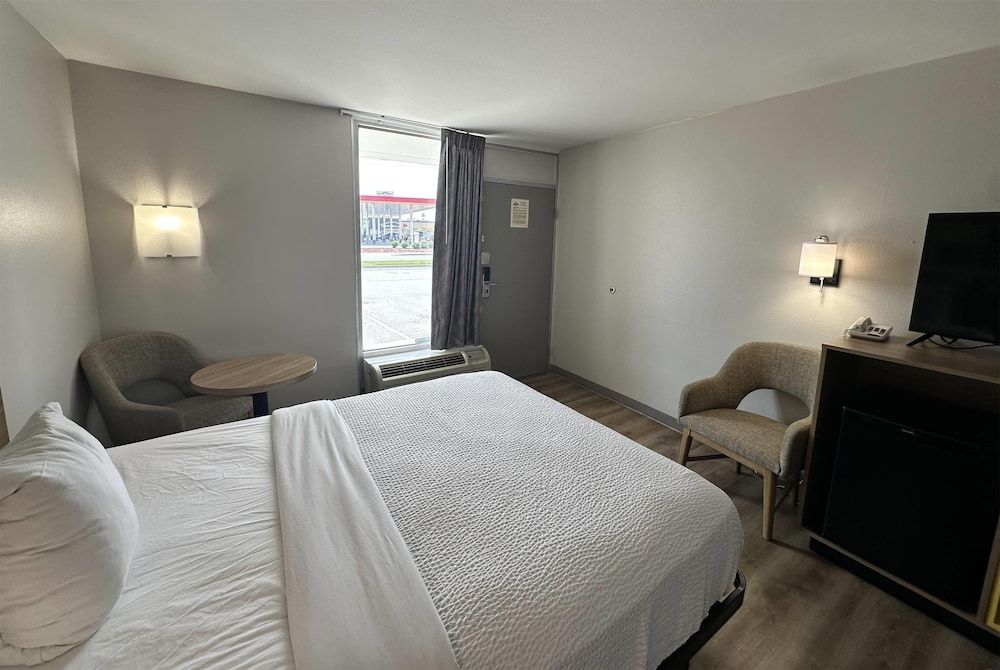 Room, 1 King Bed, Non Smoking