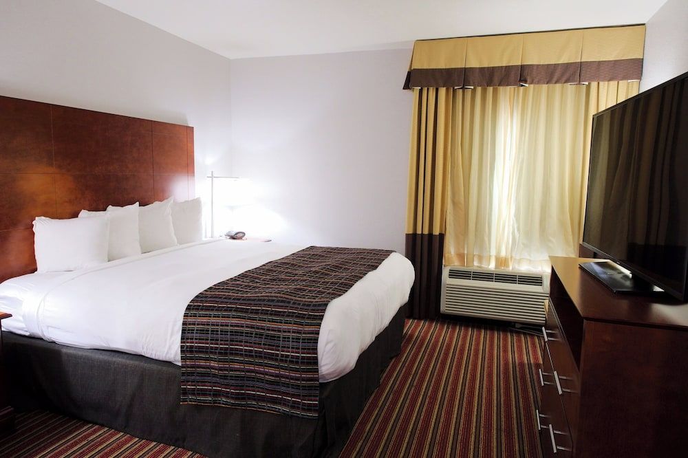 undefined Alpharetta Inn 2