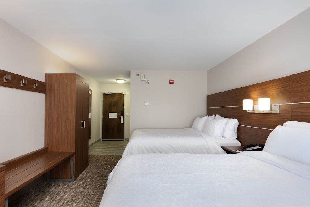 undefined Holiday Inn Express Alpharetta - Roswell by IHG 10