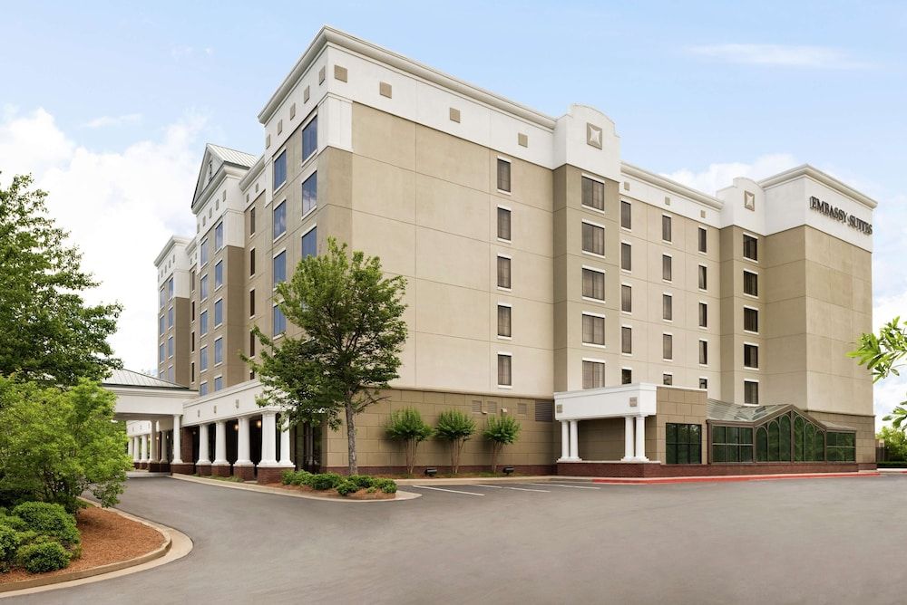 undefined Embassy Suites by Hilton Atlanta Alpharetta 4