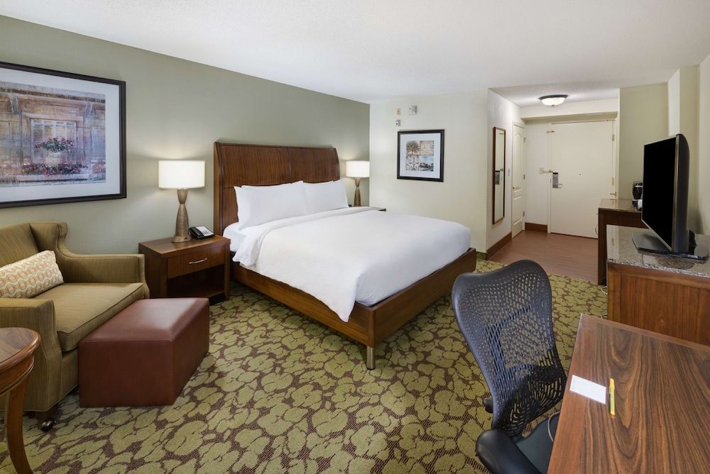 undefined Hilton Garden Inn Atlanta North/Alpharetta 2