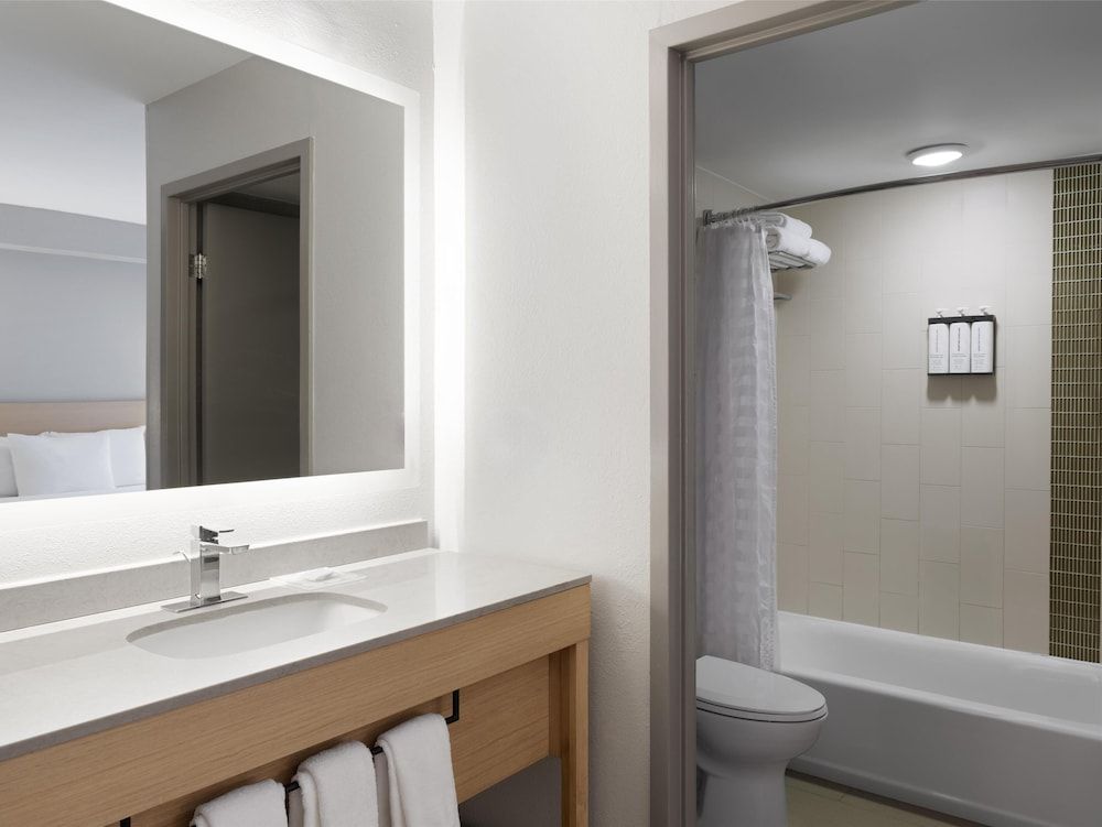 Hyatt Place Atlanta/Alpharetta/North Point Mall Room (2 Queen Beds with Sofabed) 4