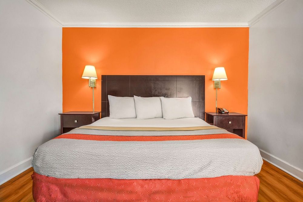 Standard Room, 1 King Bed, Non Smoking