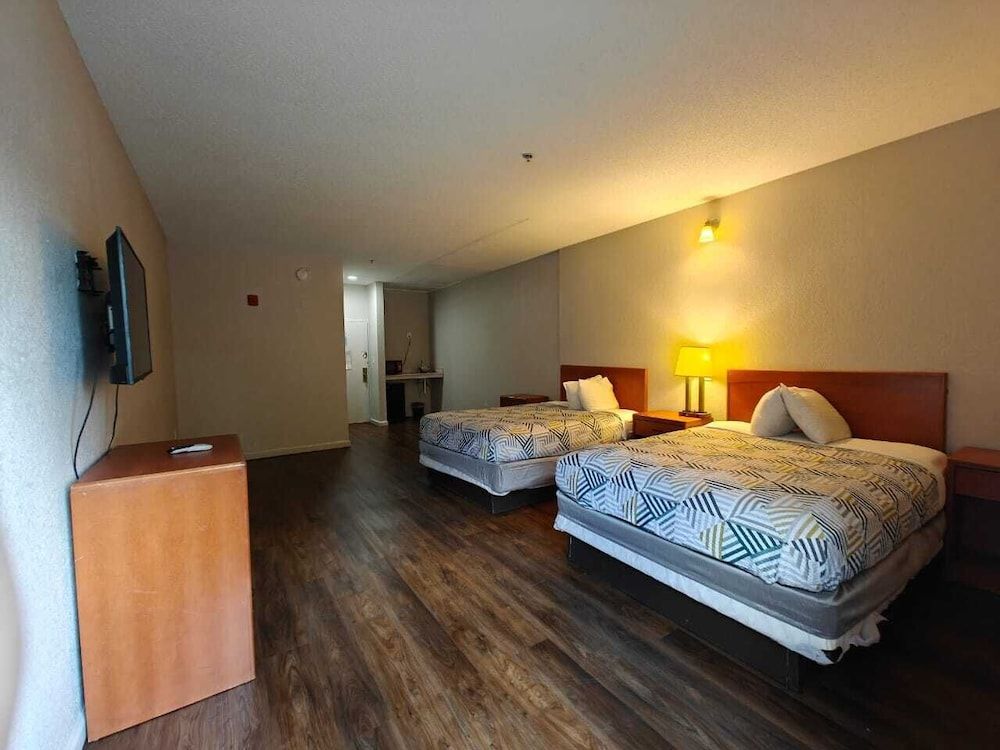 Standard Room, 2 Queen Beds