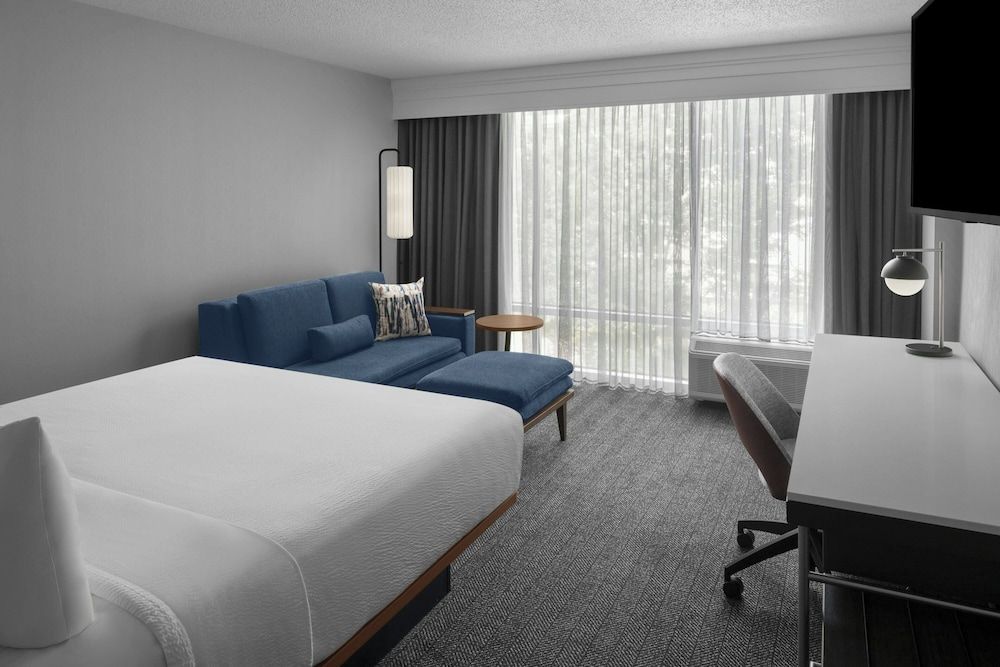 undefined Courtyard by Marriott Atlanta Buckhead 3