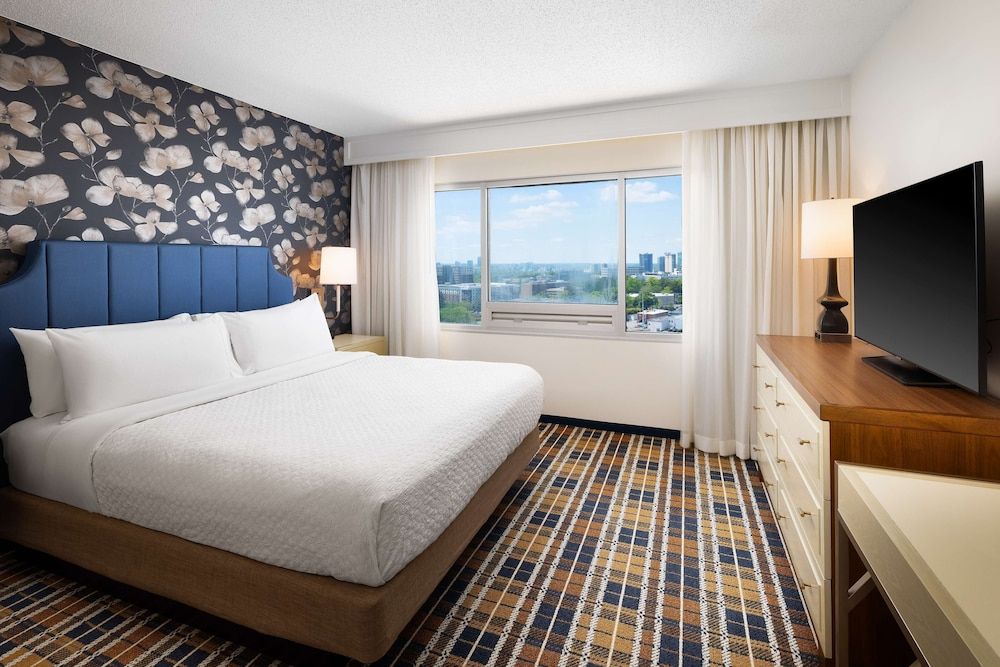 undefined Embassy Suites by Hilton Atlanta Buckhead 4