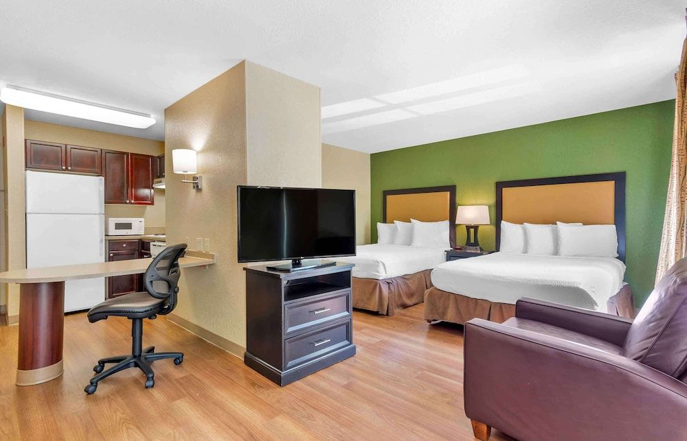 Deluxe Studio, Multiple Beds, Non Smoking