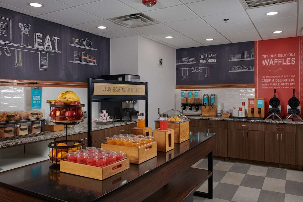 undefined Hampton Inn Atlanta NW Cumberland 10