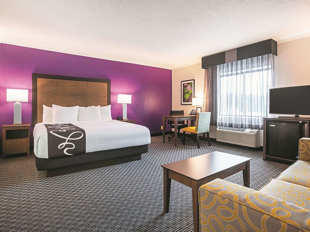 undefined La Quinta Inn & Suites by Wyndham Atlanta Midtown - Buckhead 4