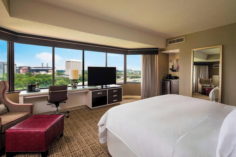 Executive Room, 1 King Bed, Non Smoking