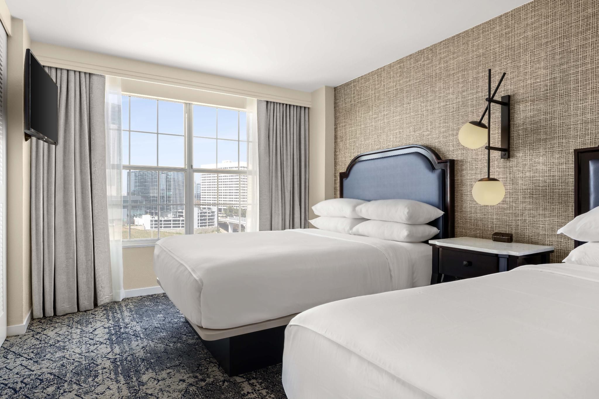Concierge level, 1 Bedroom 2 room Suite, 2 Double, Sofa bed, High floor