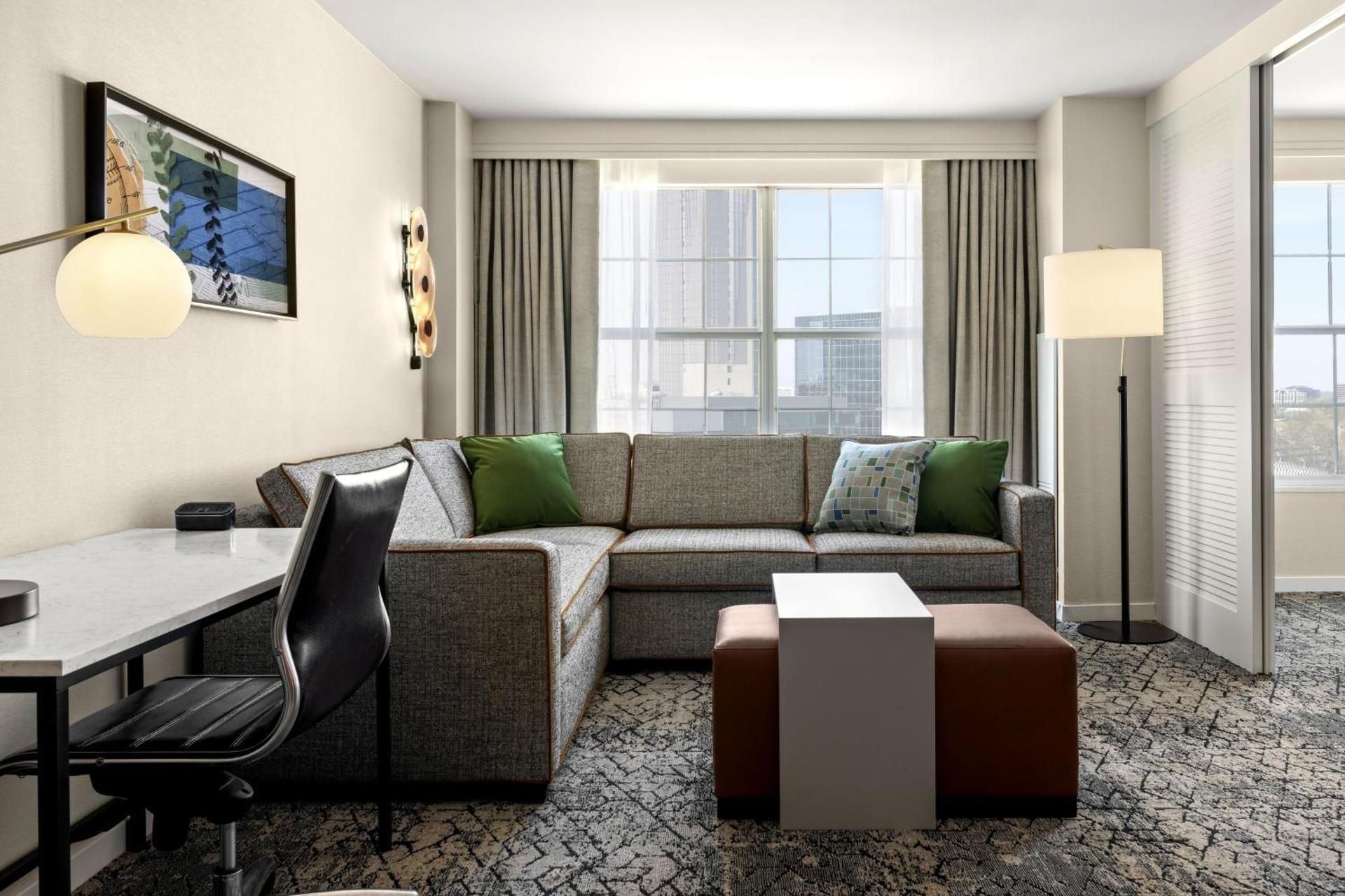 undefined Sheraton Suites Galleria-Atlanta 3