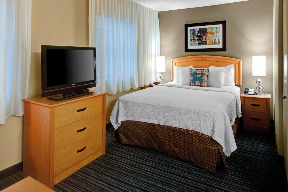 undefined TownePlace Suites by Marriott Atlanta Buckhead 3