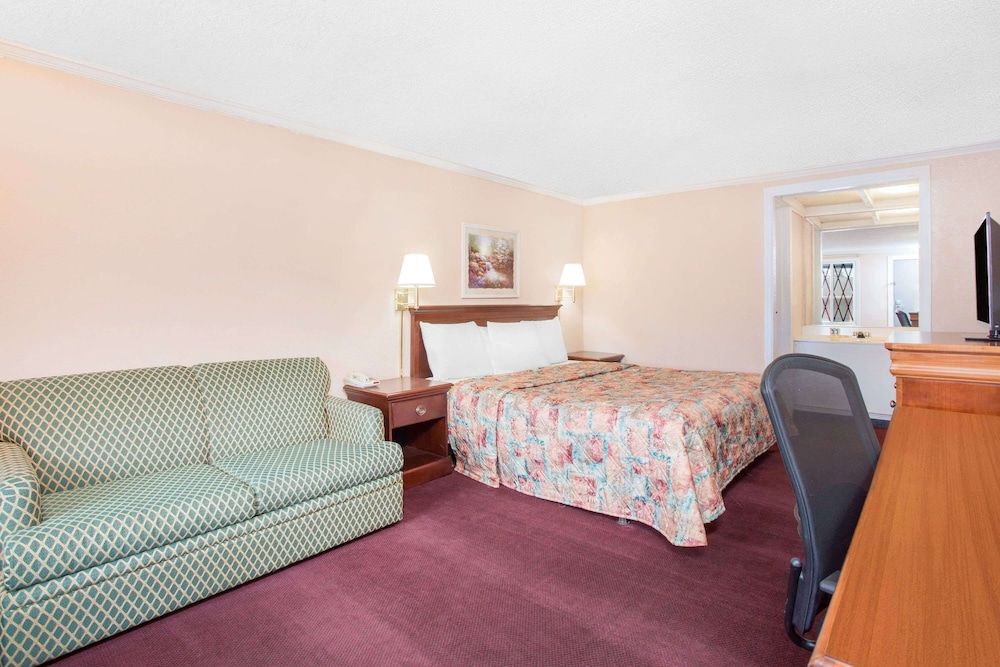 Room, 1 King Bed, Non Smoking