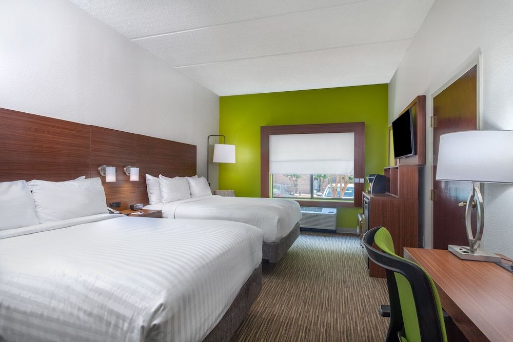Standard Room, 2 Queen Beds, Accessible (Mobil, Tub)